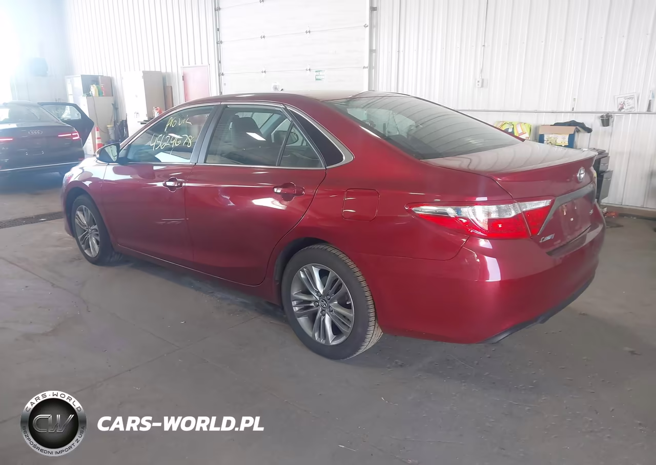 2016 Toyota Camry Se VIN:4T1BF1FK9GU575055 - 3