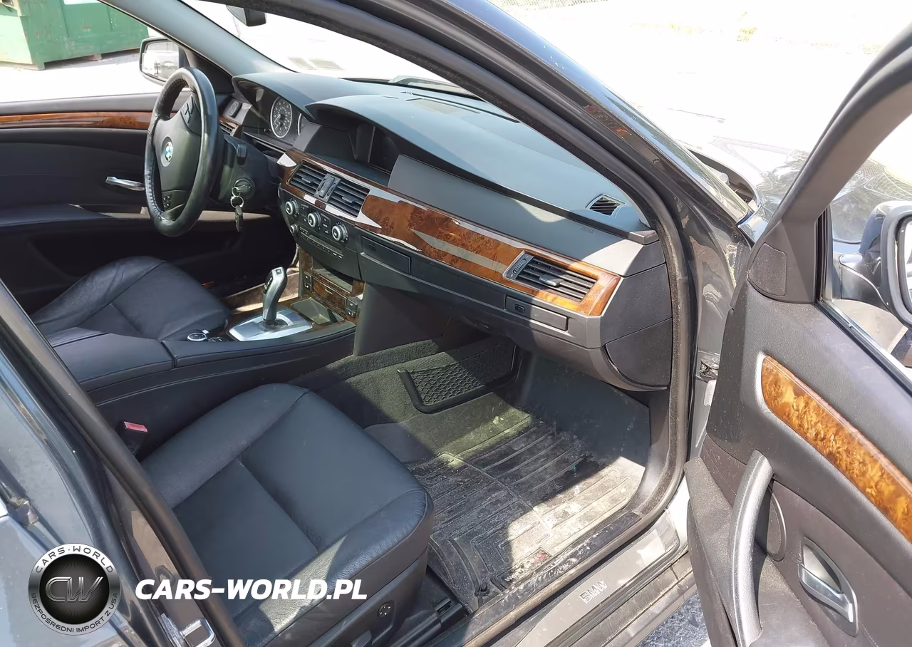 2010 BMW 528I xDrive VIN:WBANV1C5XAC445153 - 5