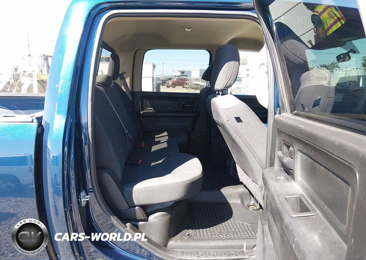 2020 Ram 3500 Tradesman 4X4 8' Box VIN:3C63R3GJ1LG183595 - 8