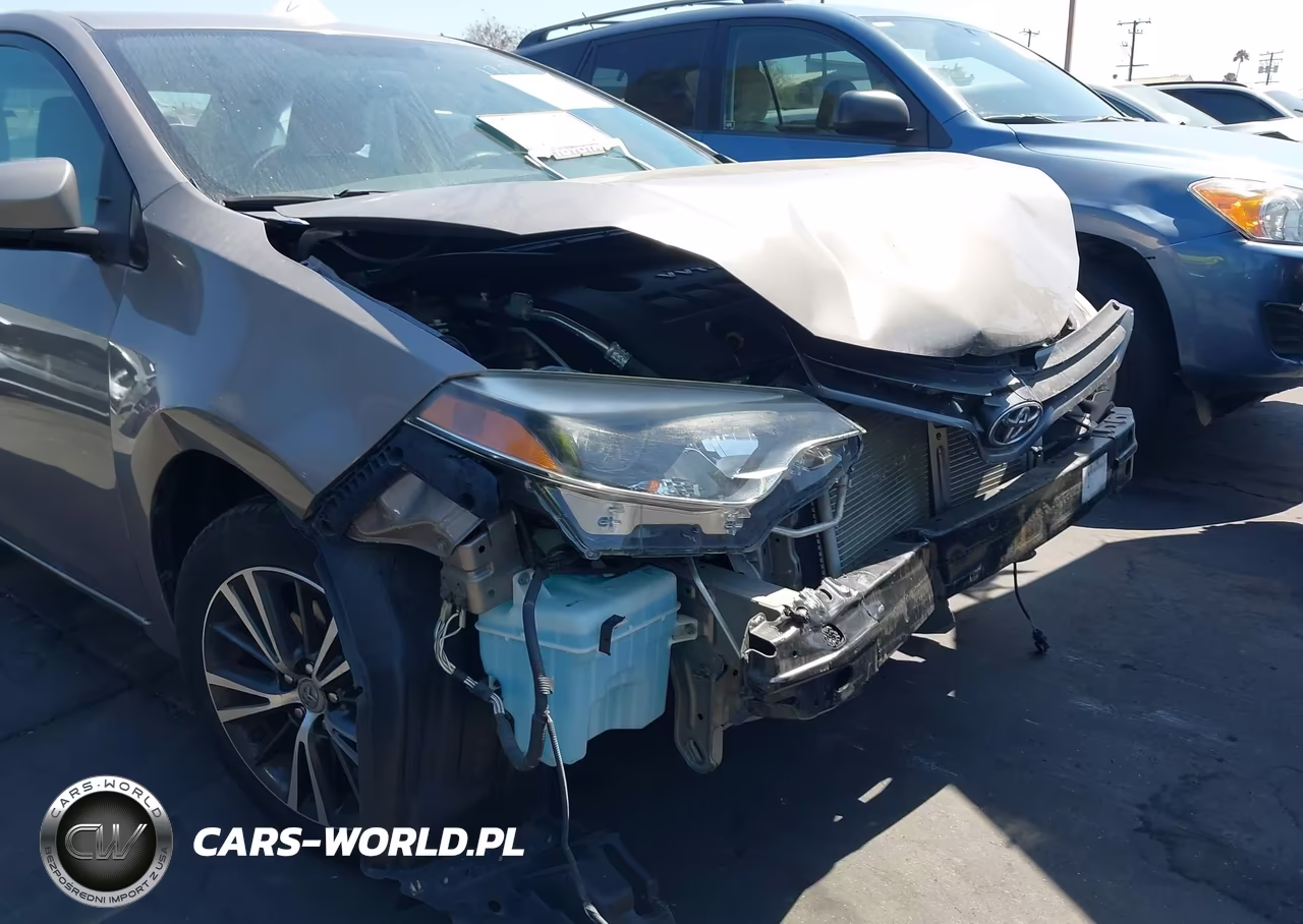 2016 Toyota Corolla Le Plus VIN:5YFBURHE0GP431309 - 18