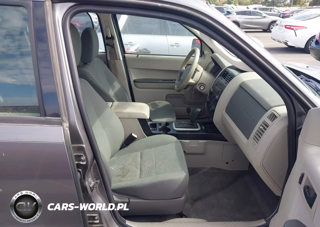 2012 Ford Escape Xls VIN:1FMCU0C76CKB27026 - 5