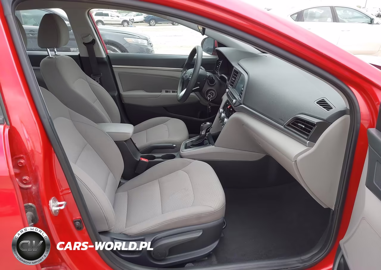 2020 Hyundai Elantra Sel VIN:5NPD84LF9LH552329 - 5