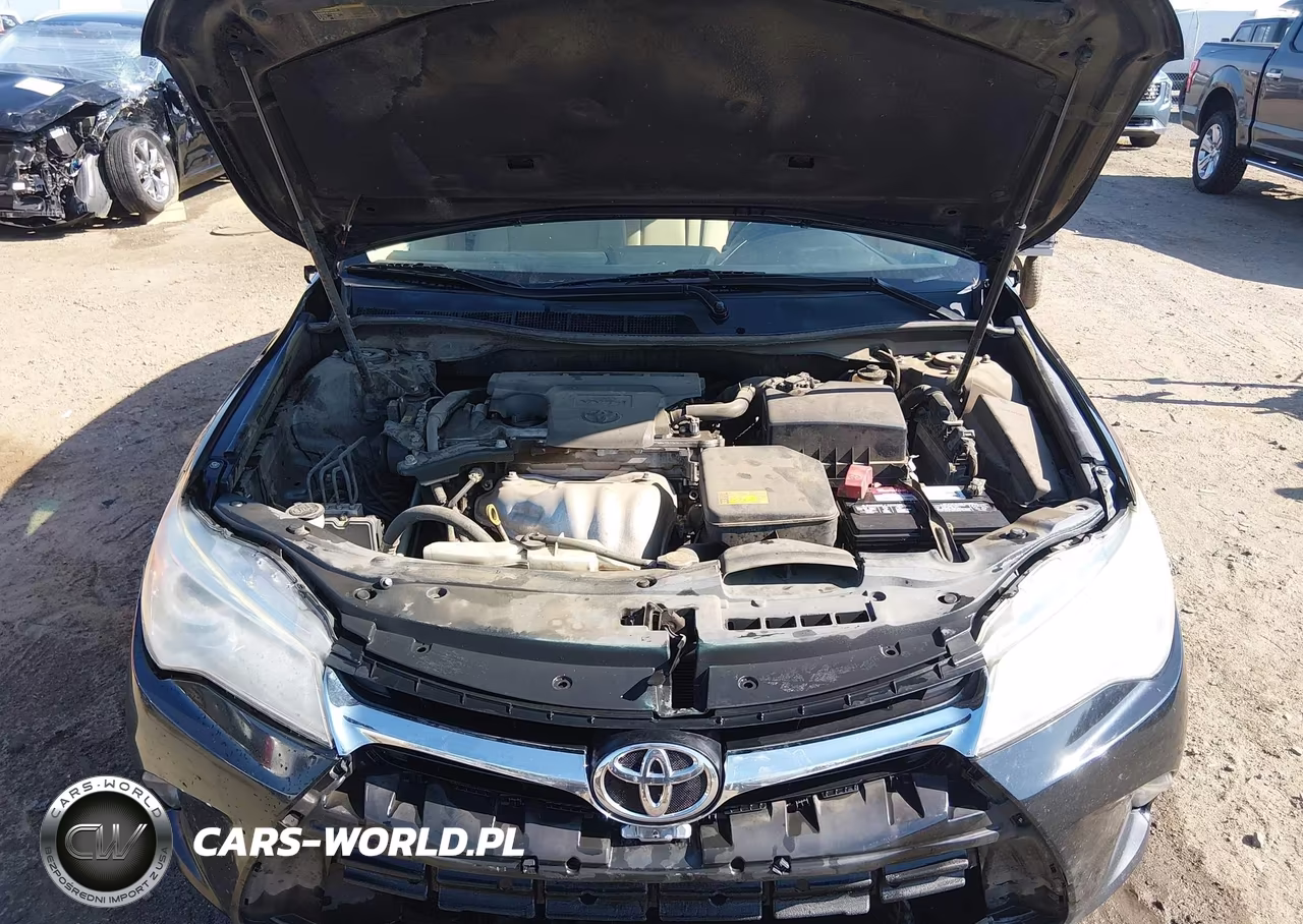 2015 Toyota Camry Le VIN:4T1BF1FK2FU043645 - 10