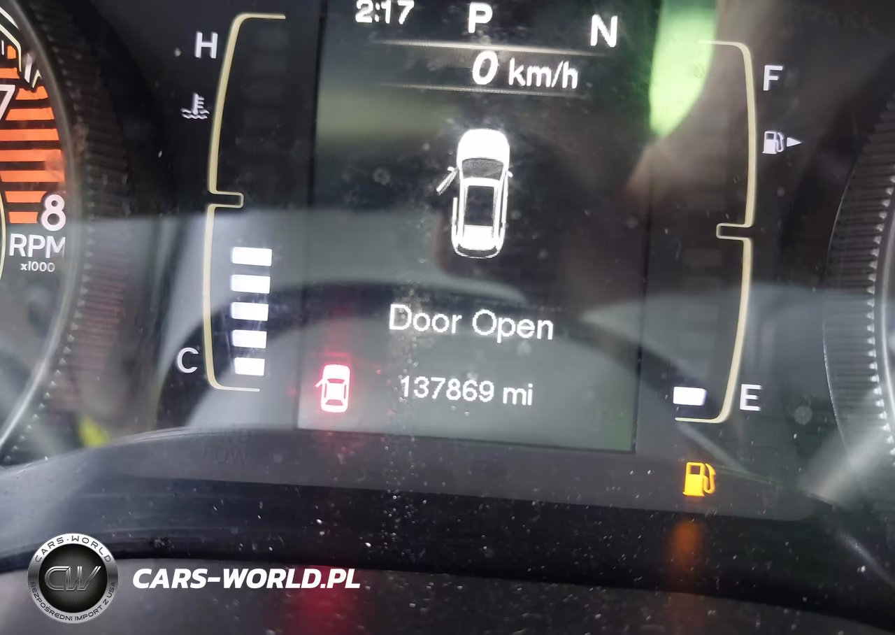 2017 Jeep Cherokee Latitude VIN:1C4PJMCS2HW630367 - 15