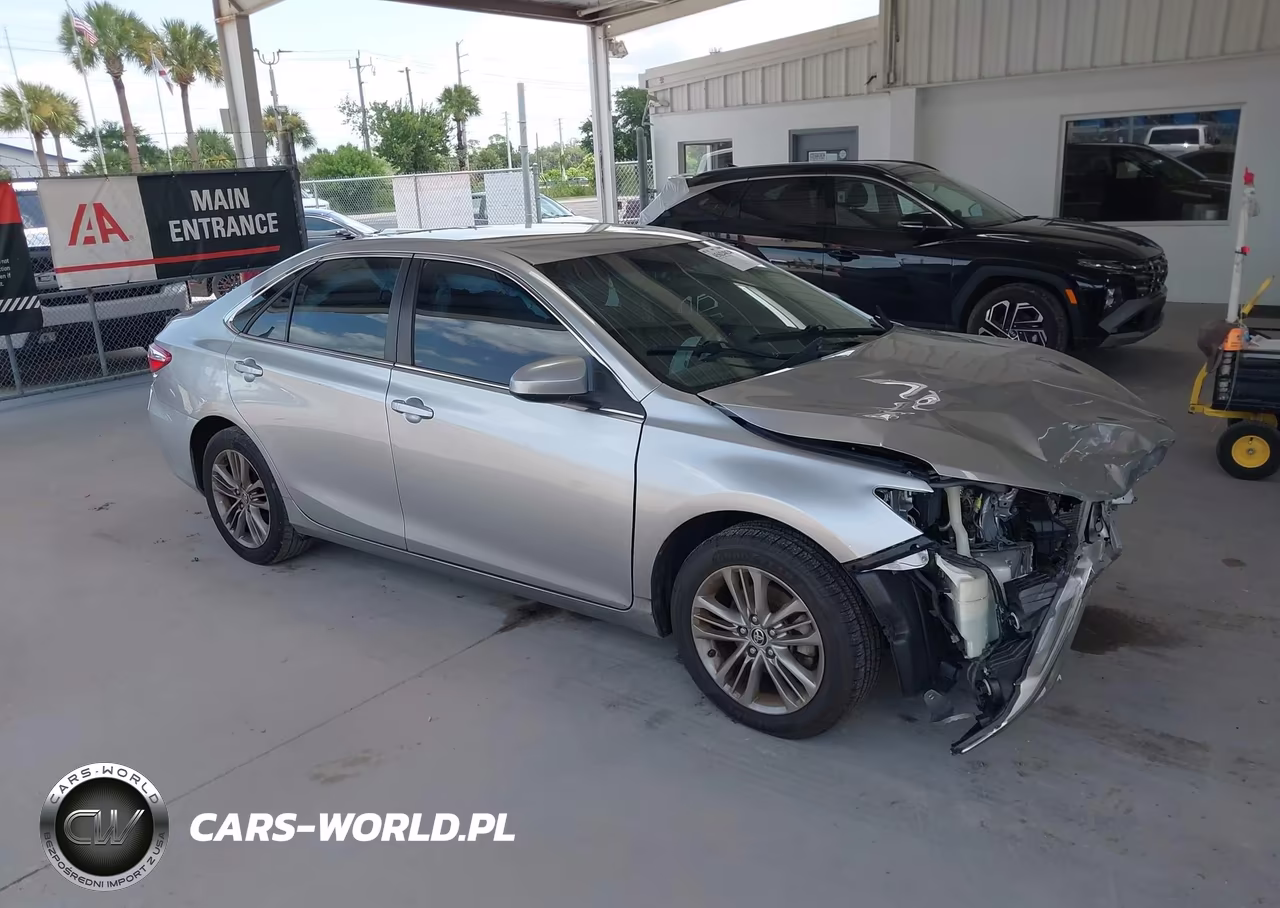 2017 Toyota Camry Se – zdjęcie 1 z 17
