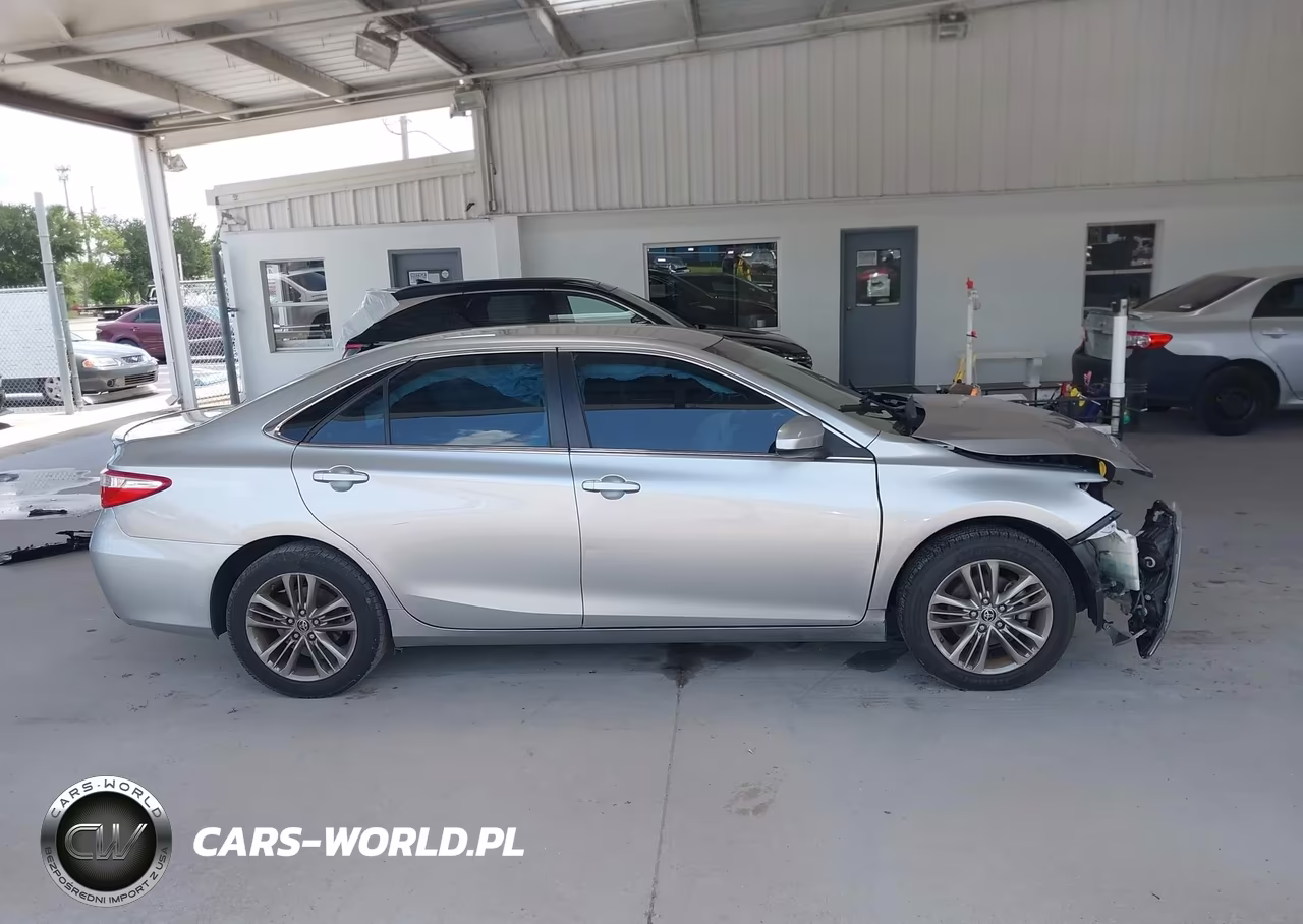 2017 Toyota Camry Se VIN:4T1BF1FK9HU740393 - 14