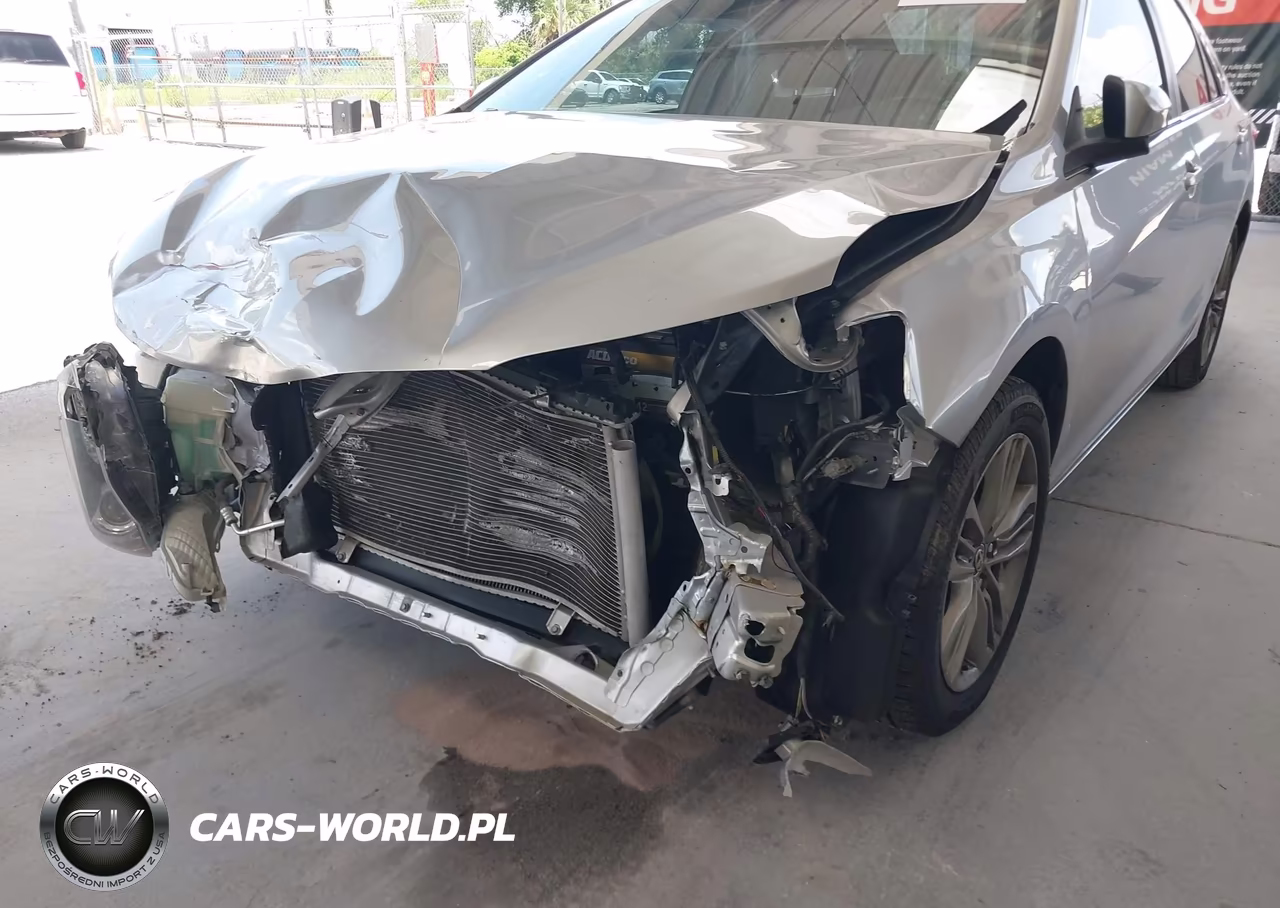 2017 Toyota Camry Se VIN:4T1BF1FK9HU740393 - 6