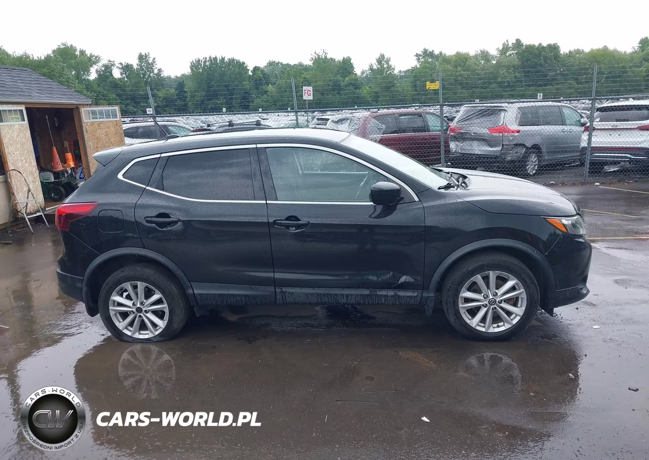 2019 Nissan Rogue Sport S VIN:JN1BJ1CR5KW321038 - 13