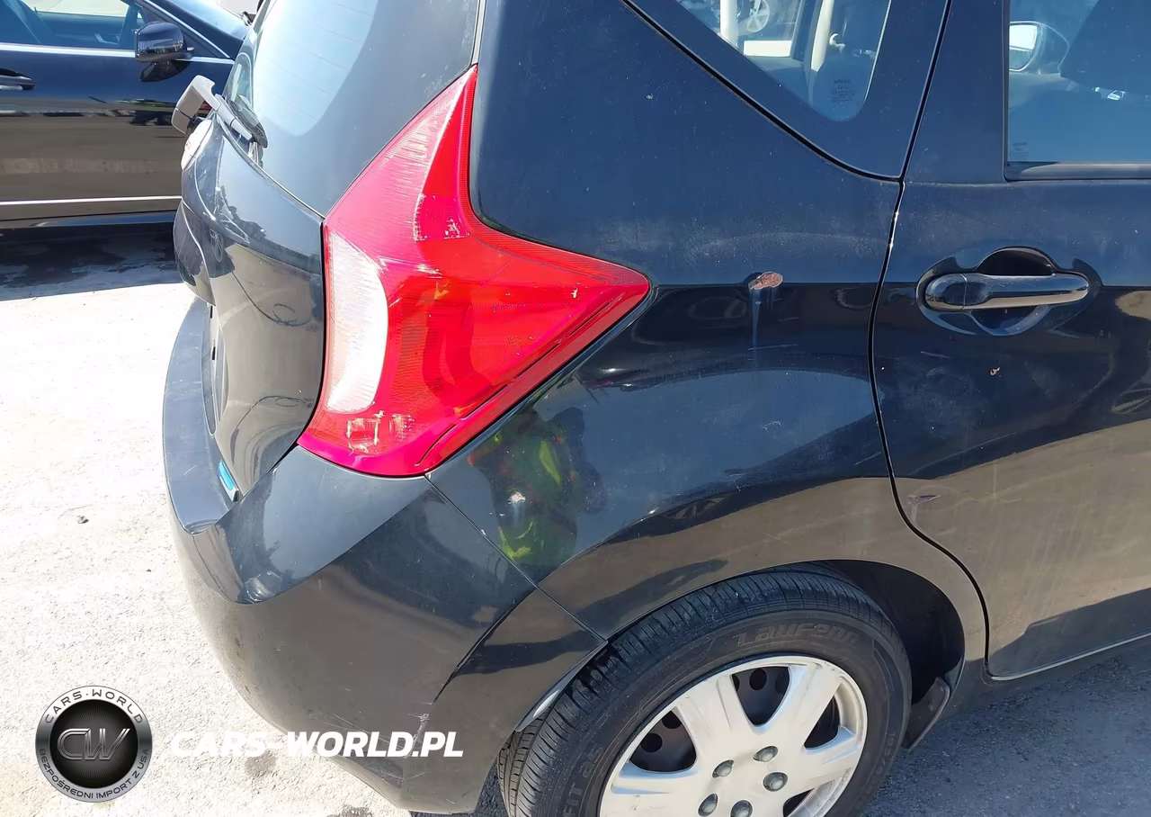 2015 Nissan Versa Note S Plus VIN:3N1CE2CPXFL401718 - 6