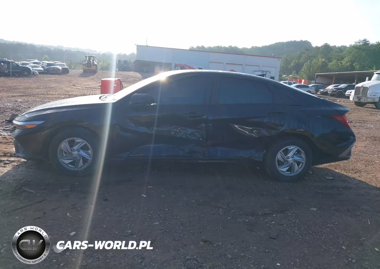 2026 Hyundai Elantra Se VIN:KMHLL4DG1TU127688 - 14