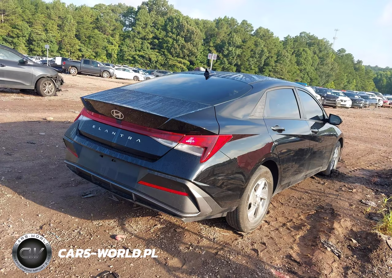 2026 Hyundai Elantra Se VIN:KMHLL4DG1TU127688 - 4