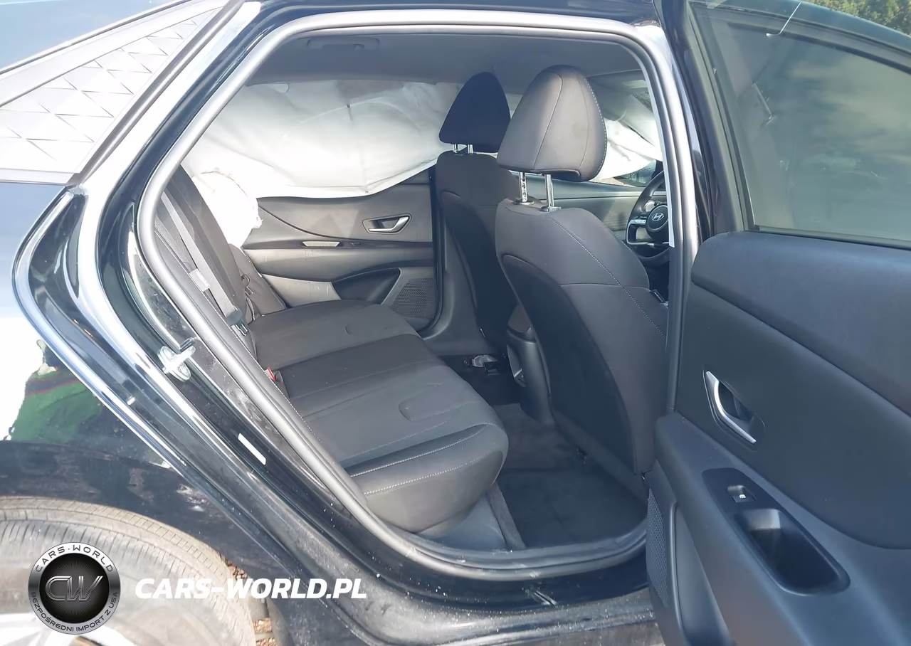 2026 Hyundai Elantra Se VIN:KMHLL4DG1TU127688 - 8