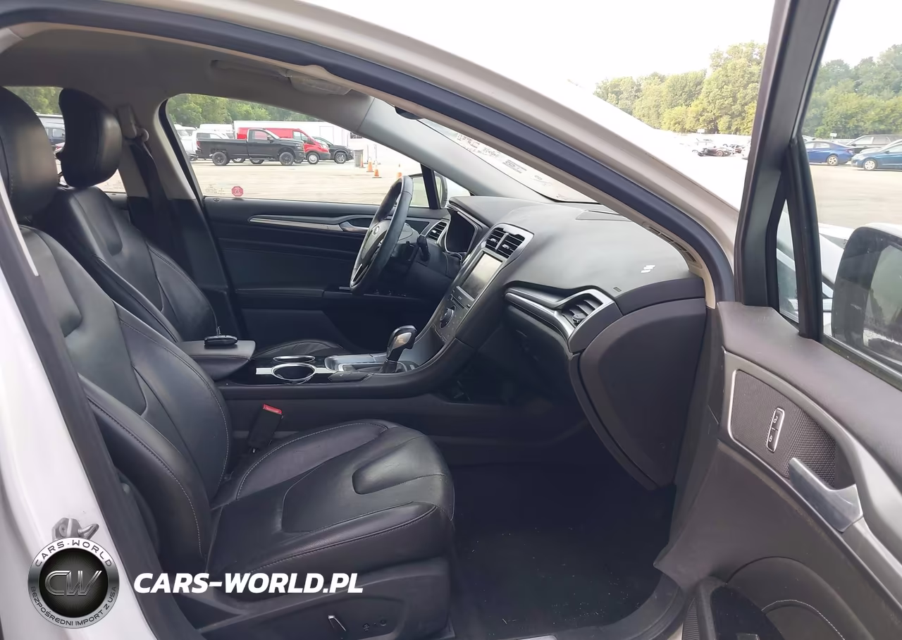2013 Ford Fusion Titanium VIN:3FA6P0D94DR104470 - 5