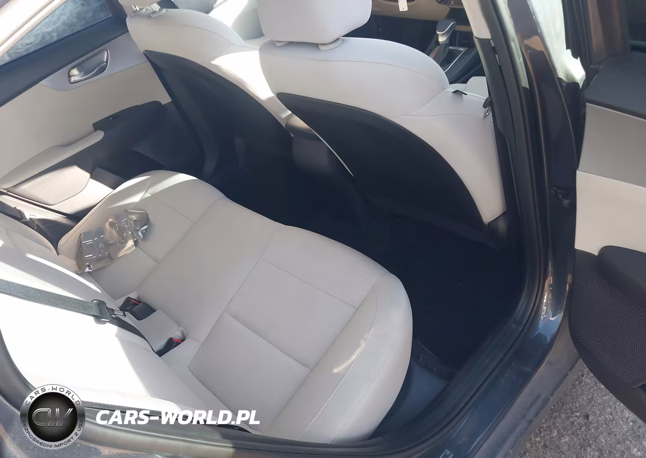 2022 Kia Forte Lxs VIN:3KPF24AD9NE490692 - 8