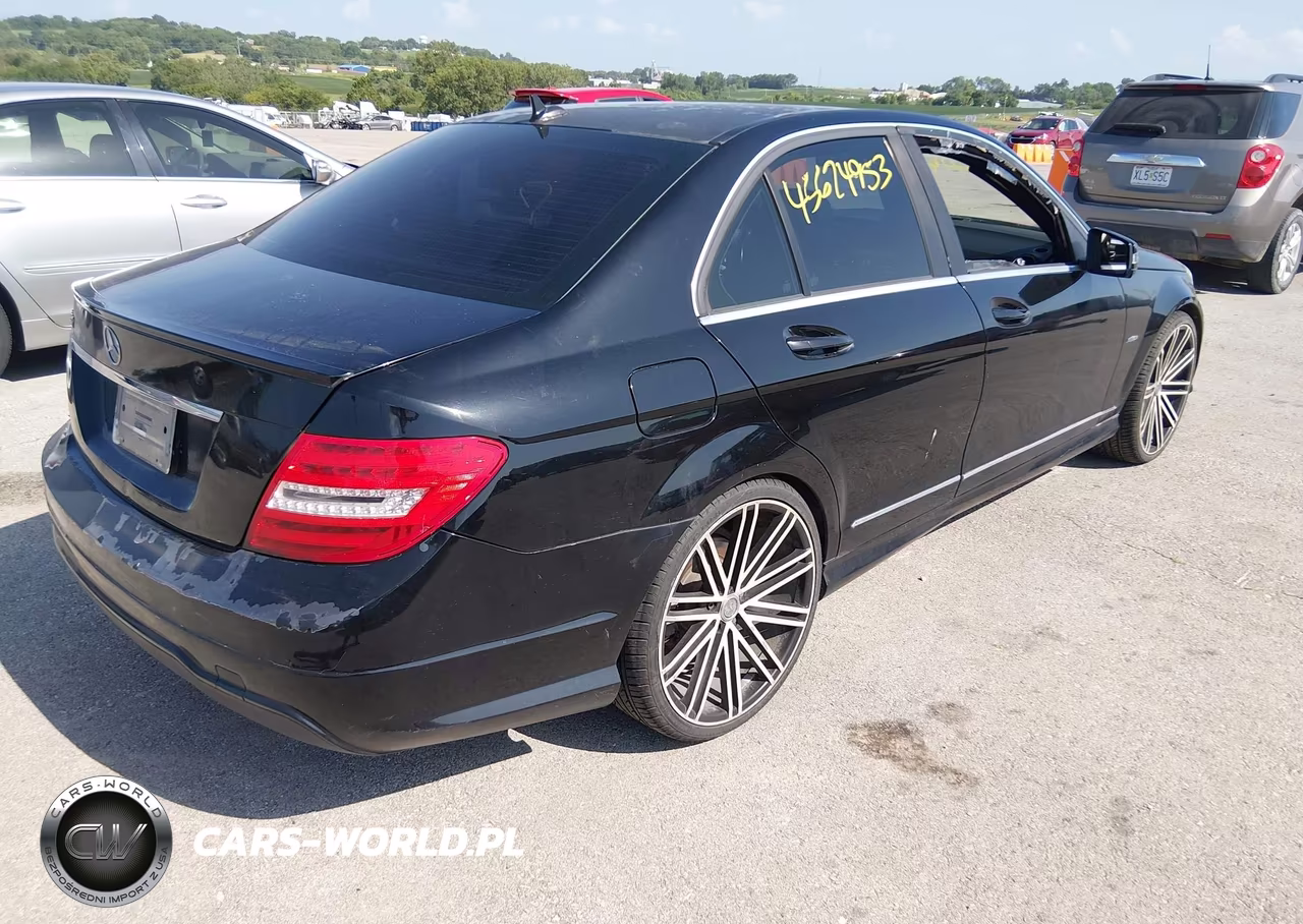 2012 Mercedes-Benz C 250 Sport VIN:WDDGF4HB1CR217279 - 4