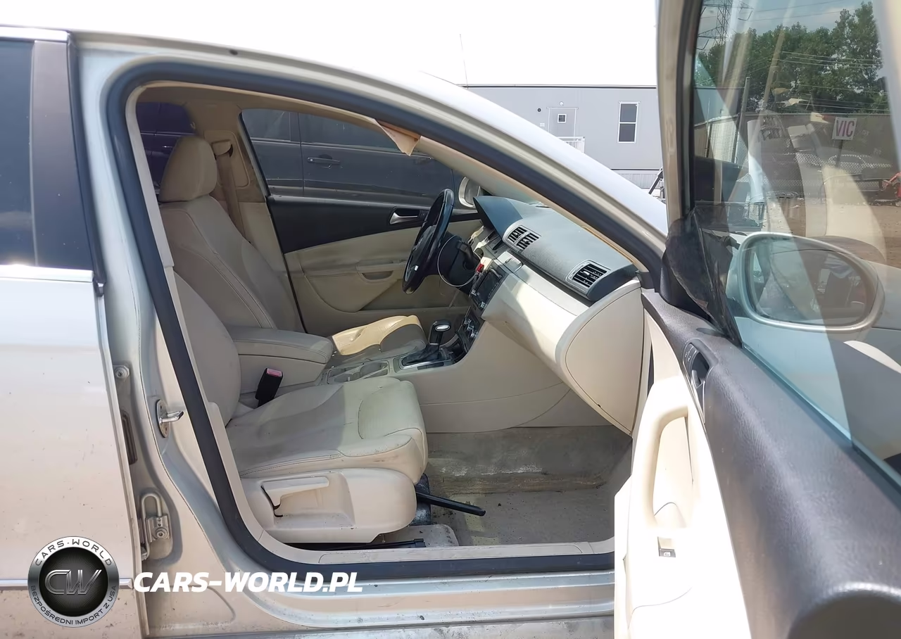 2010 Volkswagen Passat Komfort VIN:WVWJK7AN6AE068292 - 5