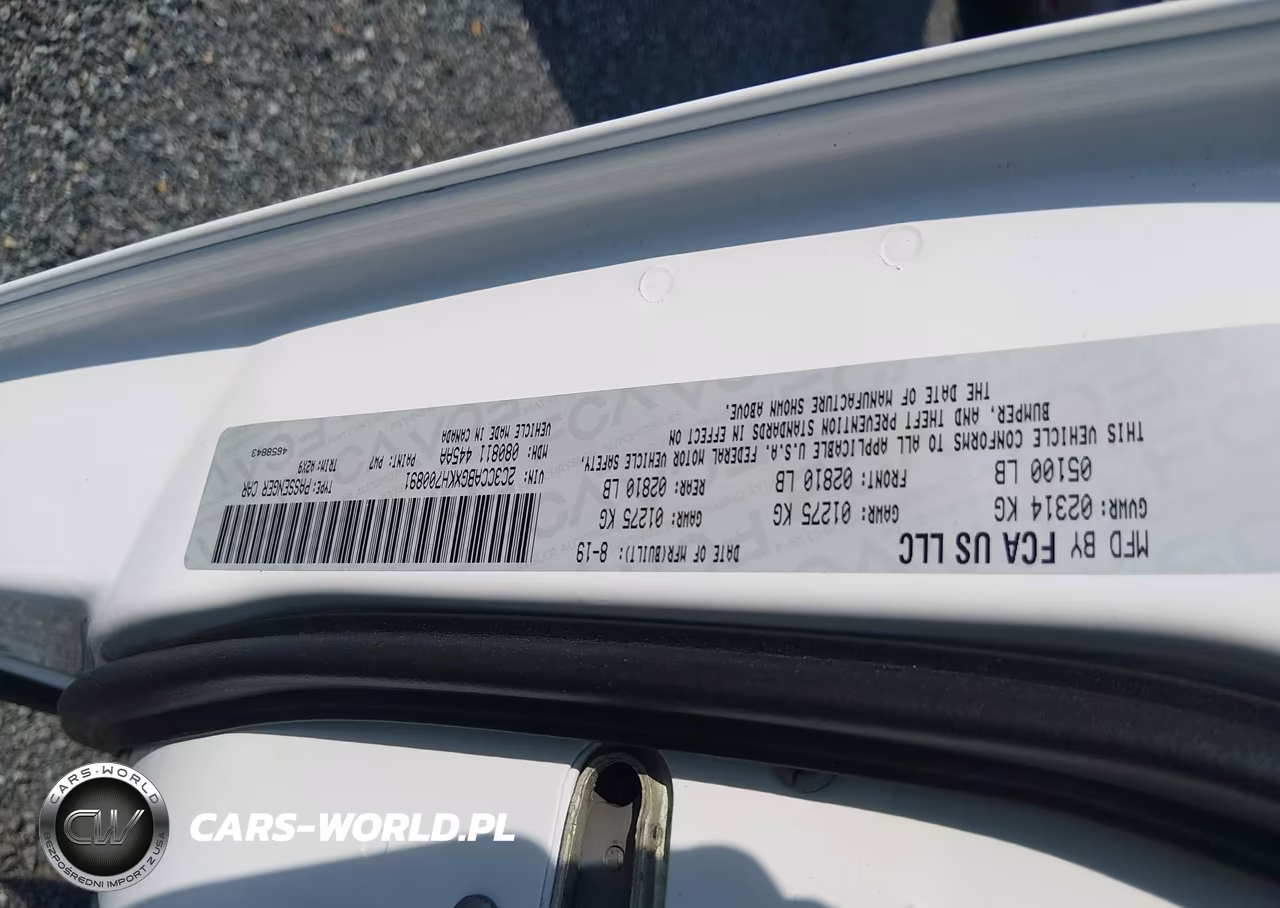 2019 Chrysler 300 300S VIN:2C3CCABGXKH700891 - 9