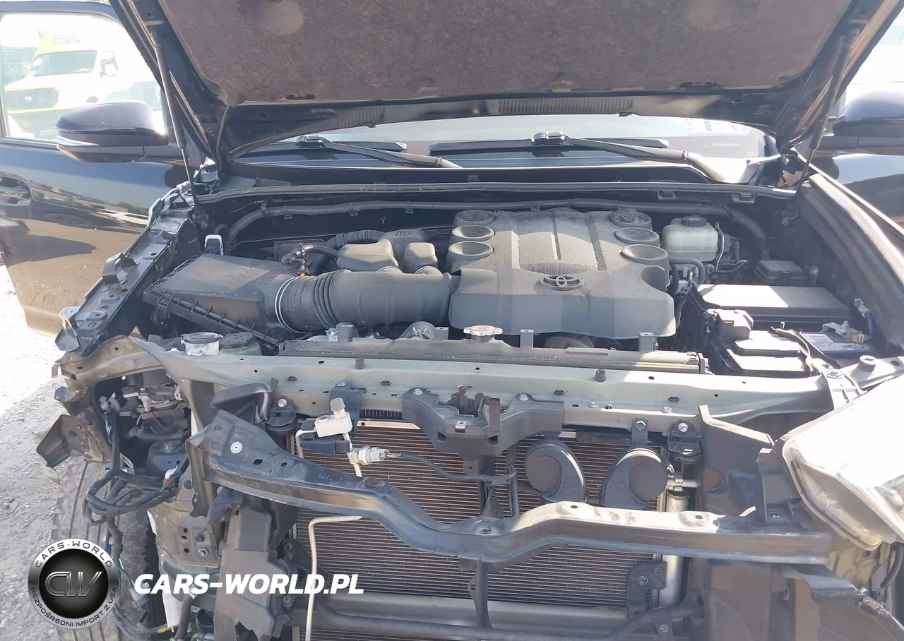 2020 Toyota 4Runner Nightshade Special Edition VIN:JTEBU5JR7L5823874 - 10