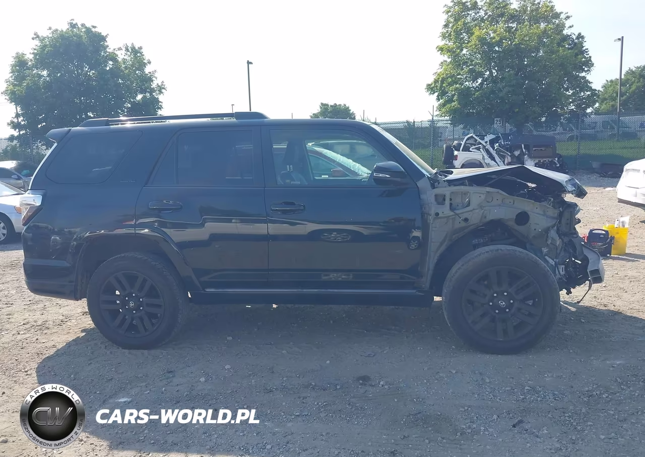 2020 Toyota 4Runner Nightshade Special Edition VIN:JTEBU5JR7L5823874 - 14