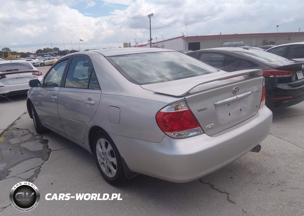 2005 Toyota Camry Xle V6 VIN:4T1BF30K95U093512 - 3