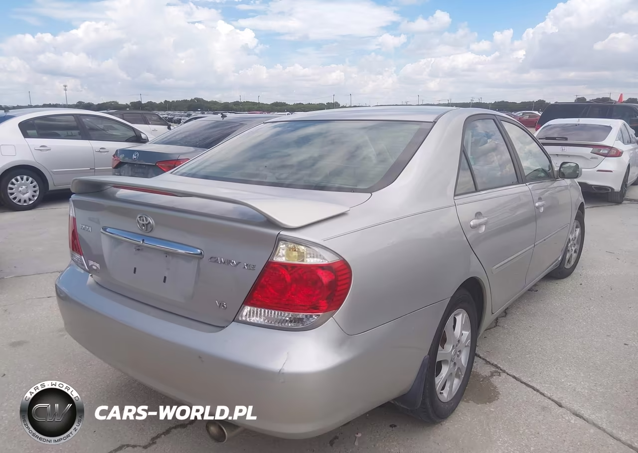 2005 Toyota Camry Xle V6 VIN:4T1BF30K95U093512 - 4