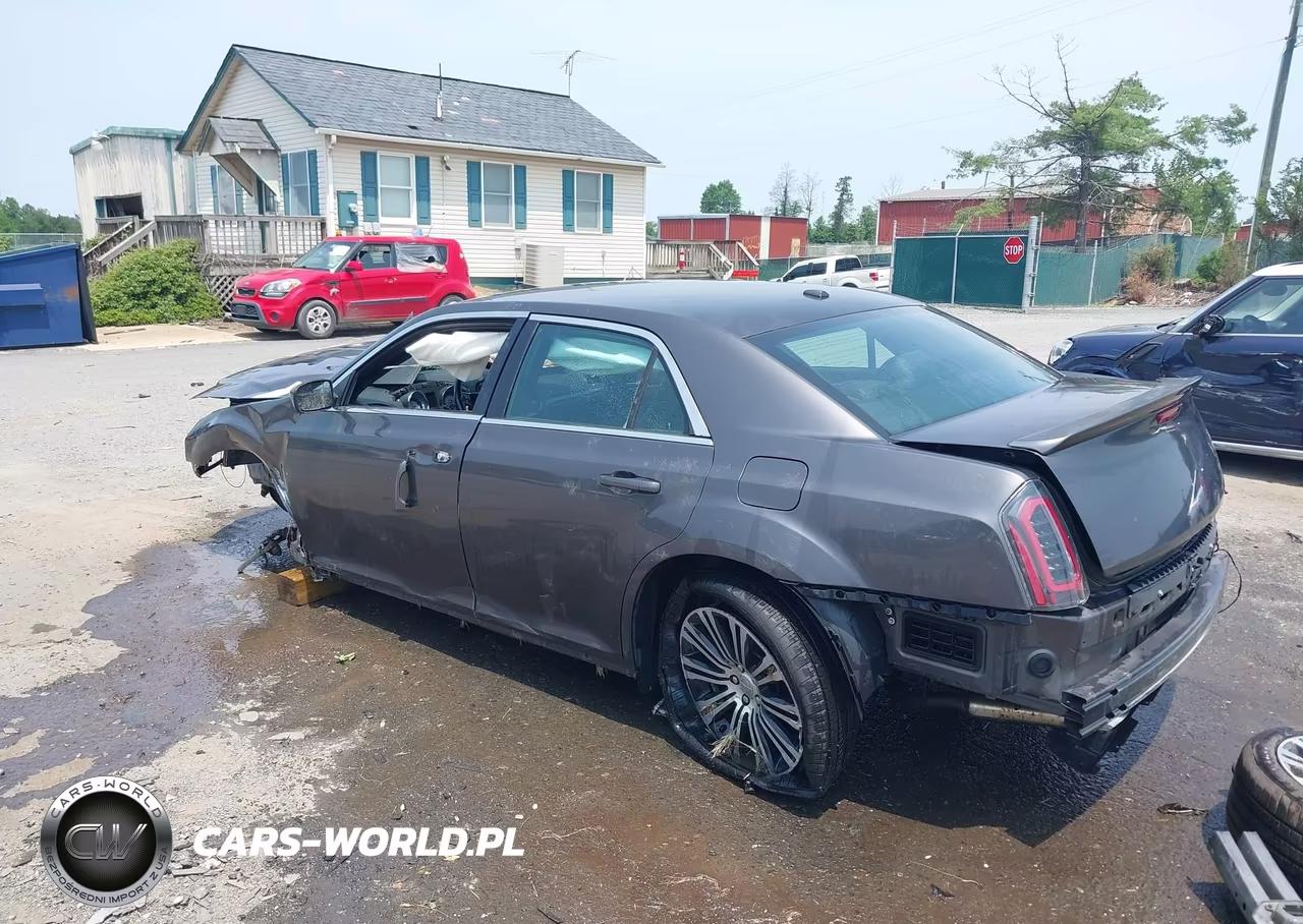 2013 Chrysler 300 300S VIN:2C3CCABT9DH651540 - 3