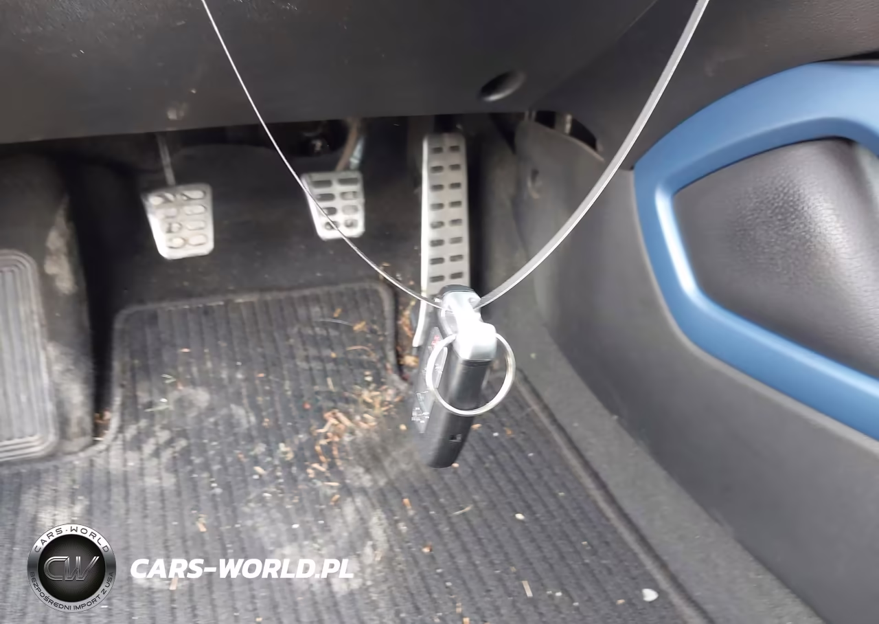 2013 Hyundai Veloster Turbo W-Blue VIN:KMHTC6AE2DU126159 - 11
