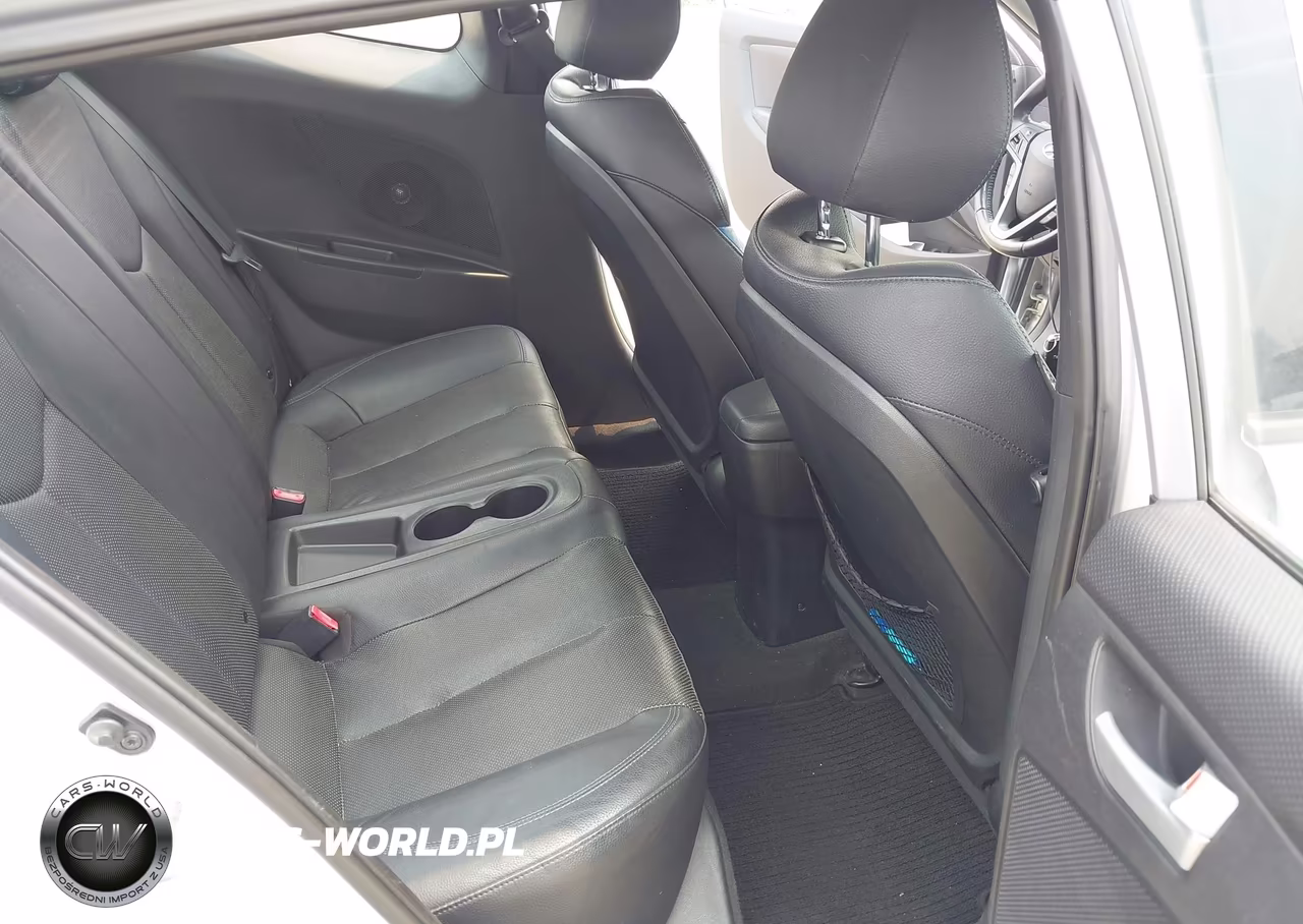 2013 Hyundai Veloster Turbo W-Blue VIN:KMHTC6AE2DU126159 - 8