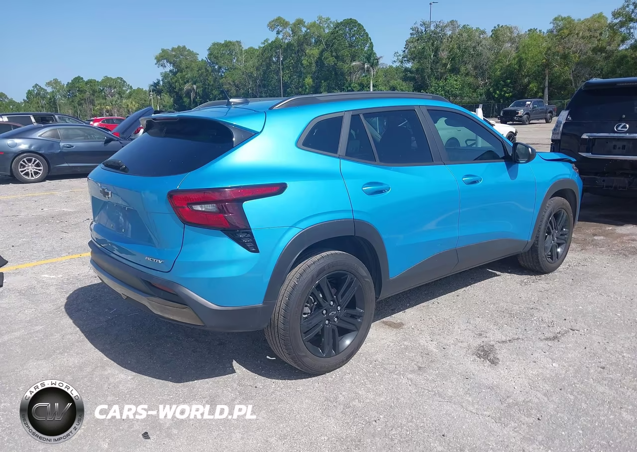 2025 Chevrolet Trax Fwd Activ VIN:KL77LKEP9SC028742 - 4