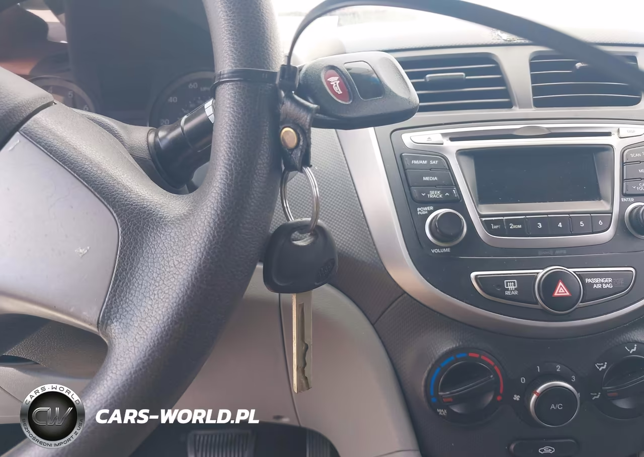 2015 Hyundai Accent Gls VIN:KMHCT4AE3FU825517 - 11