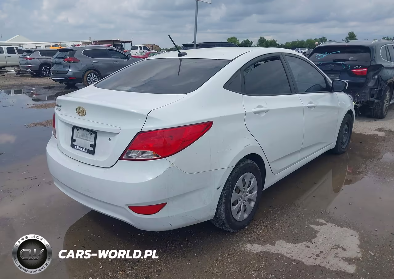 2015 Hyundai Accent Gls VIN:KMHCT4AE3FU825517 - 4
