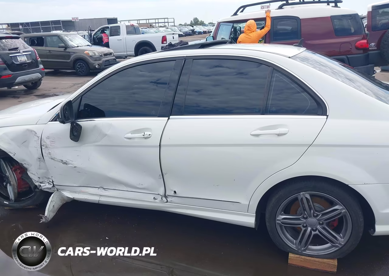 2008 Mercedes-Benz C 300 Luxury 4Matic-Sport 4Matic VIN:WDDGF81X58F172241 - 14