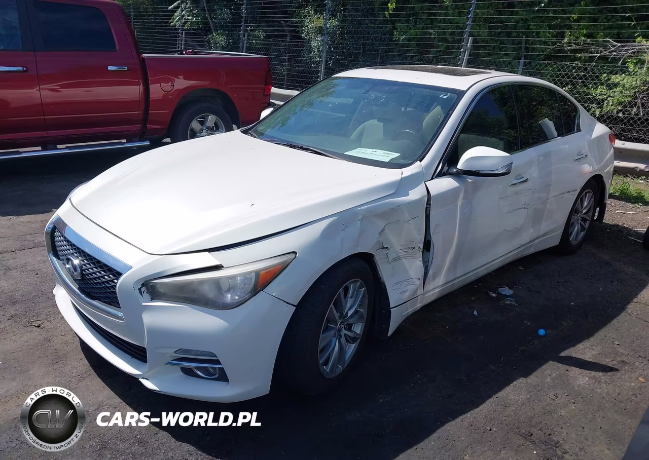 2015 Infiniti Q50 Premium VIN:JN1BV7AP4FM341033 - 2