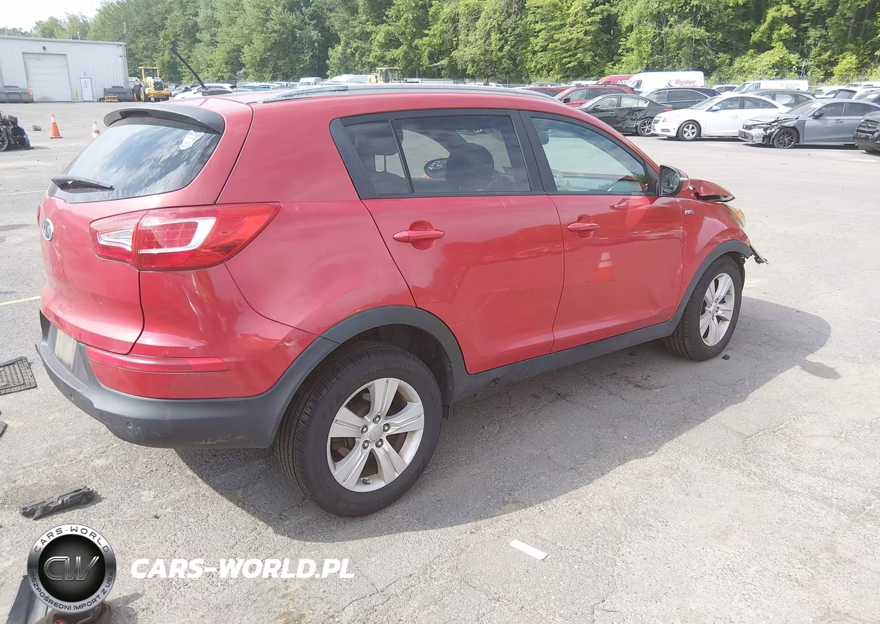 2011 Kia Sportage Lx VIN:KNDPBCA28B7076019 - 4