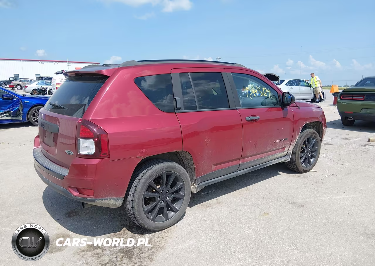 2015 Jeep Compass Altitude Edition VIN:1C4NJDBB1FD308126 - 4