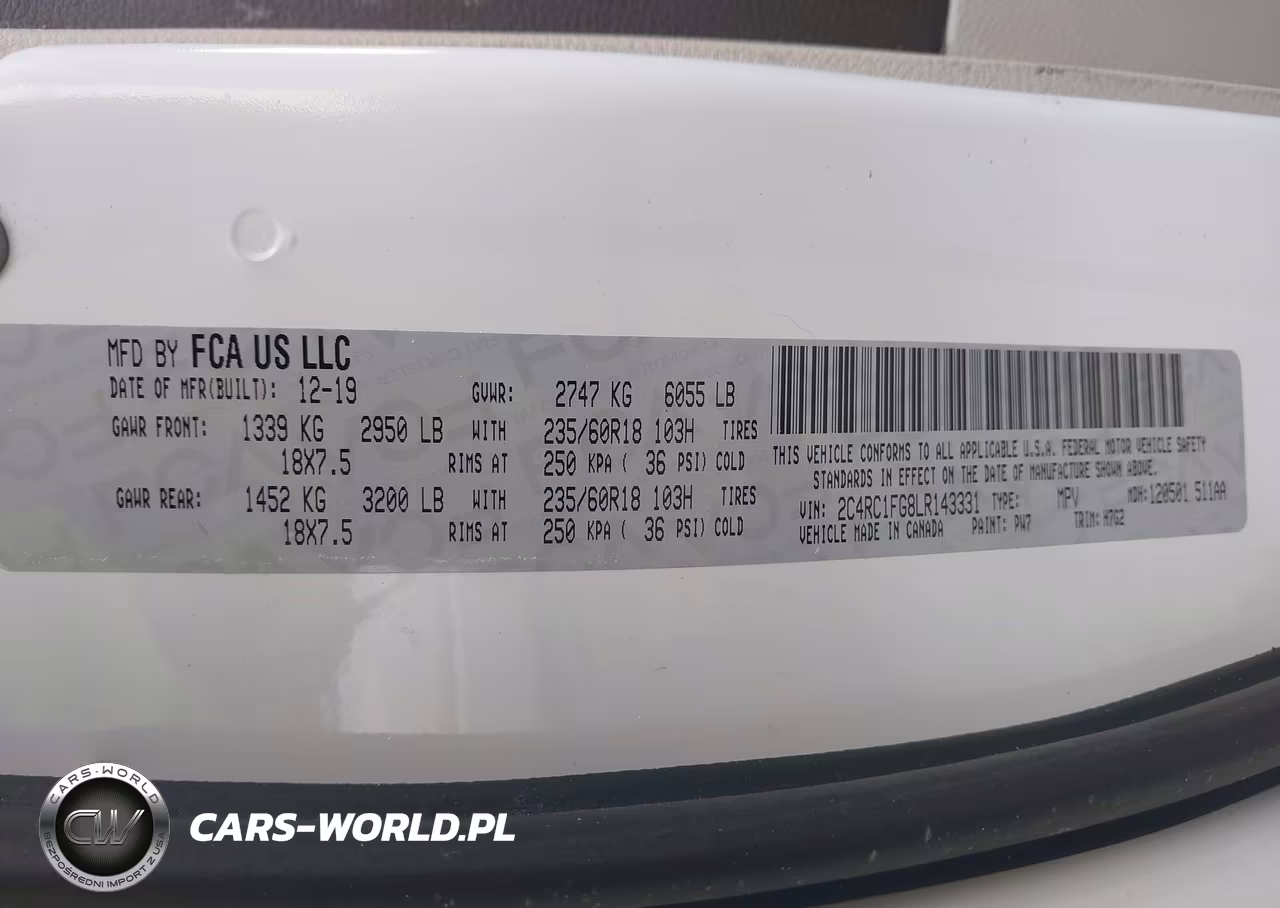 2020 Chrysler Pacifica Touring VIN:2C4RC1FG8LR143331 - 9