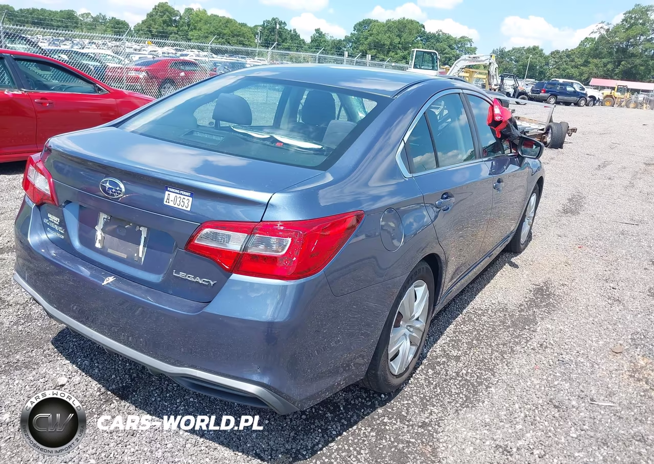 2018 Subaru Legacy 2.5I VIN:4S3BNAA66J3045155 - 4