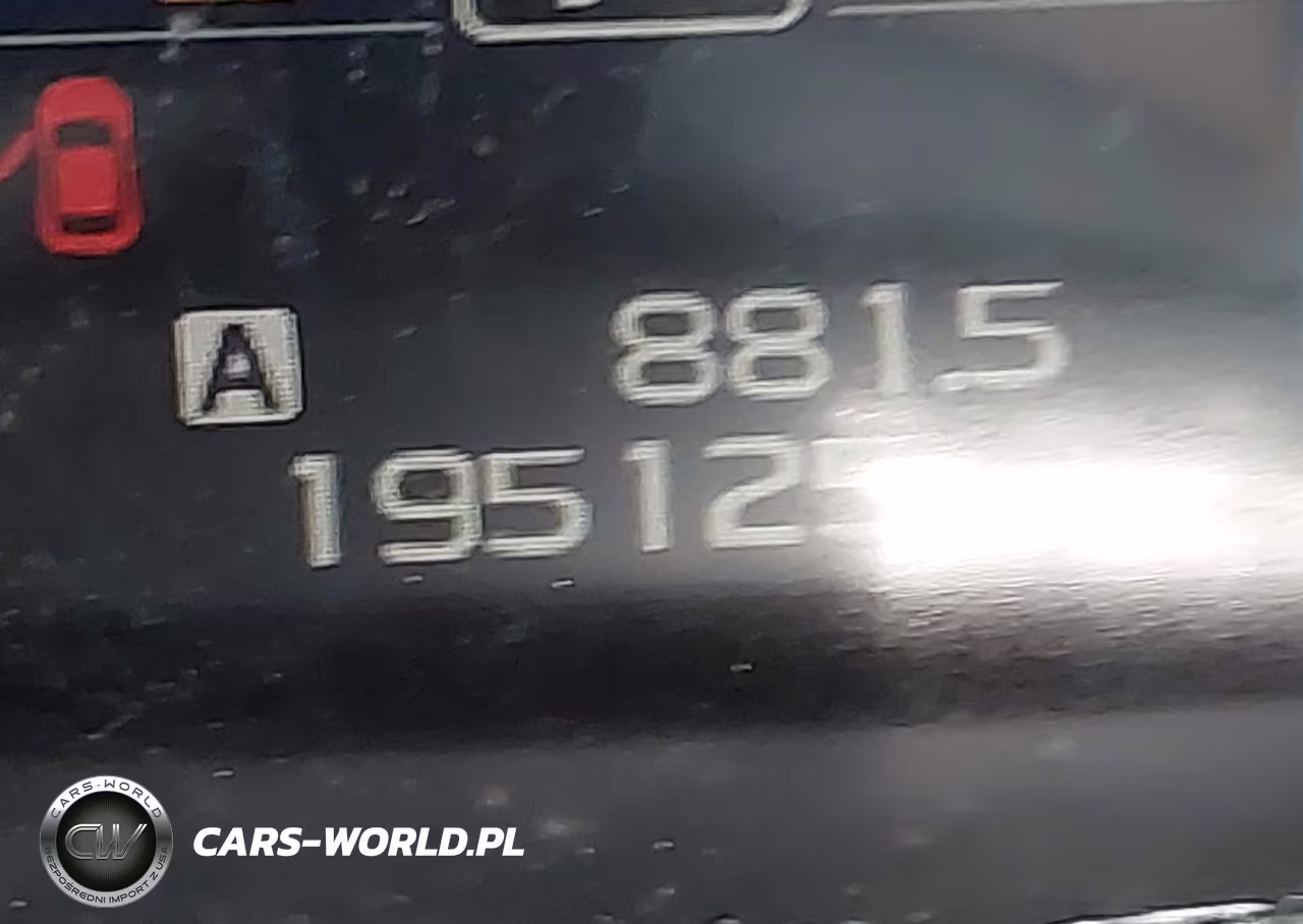 2018 Subaru Legacy 2.5I VIN:4S3BNAA66J3045155 - 7