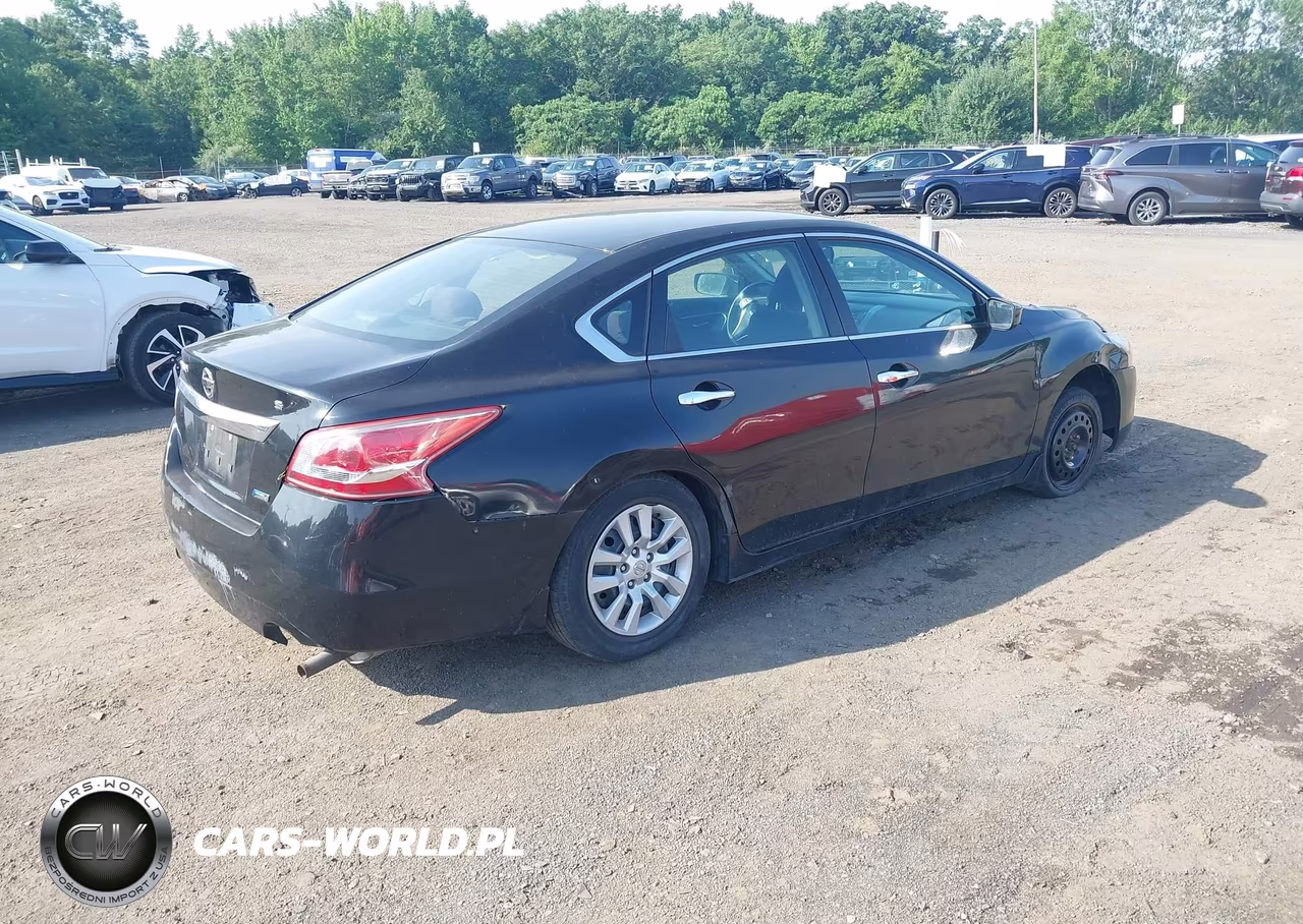 2013 Nissan Altima 2.5 S VIN:1N4AL3AP8DC293083 - 4