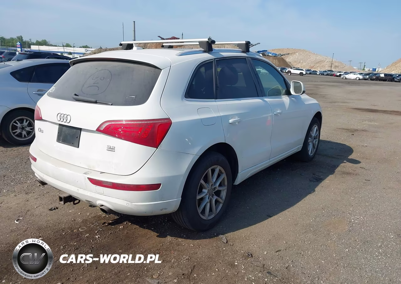 2010 Audi Q5 3.2 Premium VIN:WA1LKAFP8AA093955 - 4