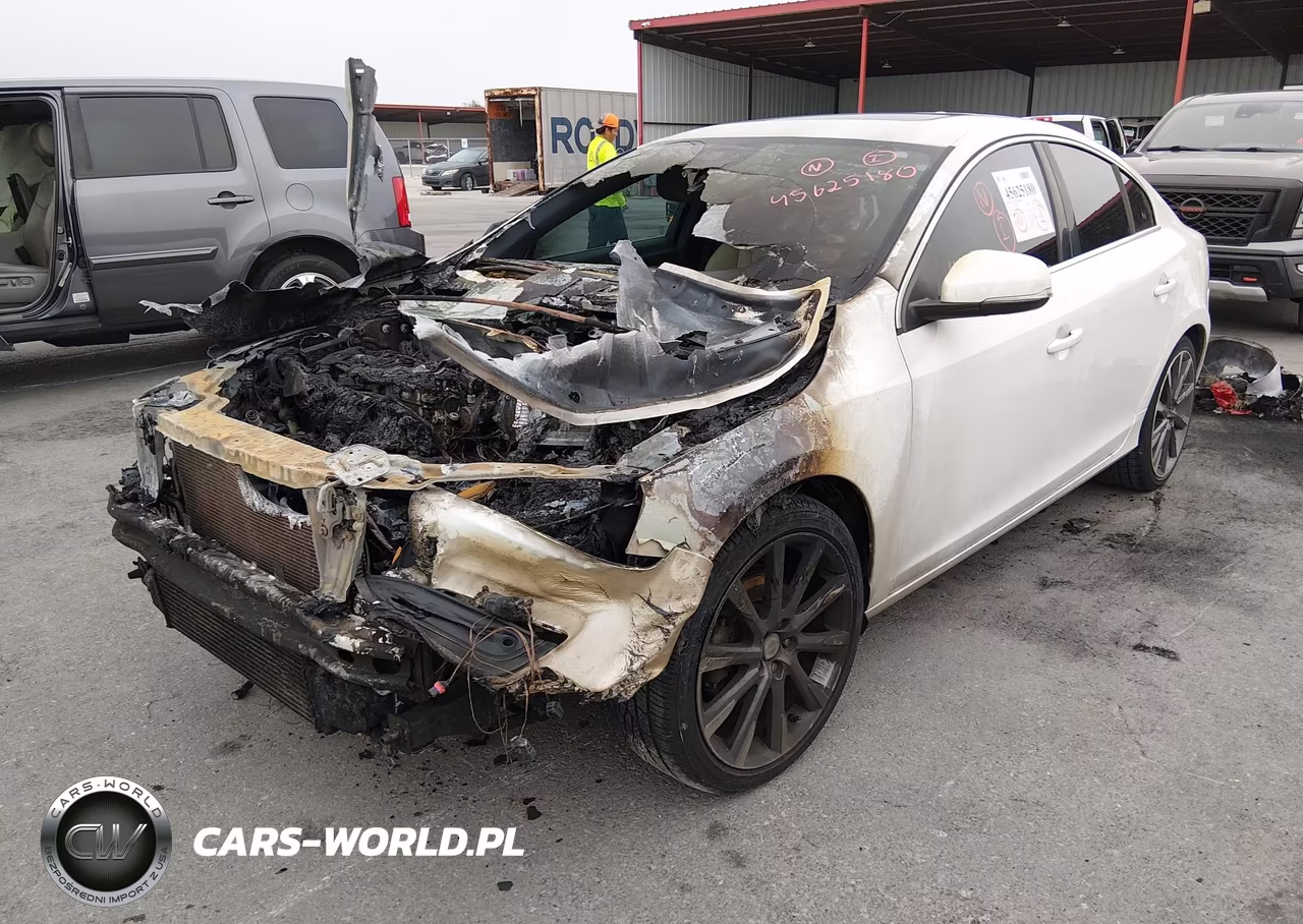 2015 Volvo S60 T5 Premier VIN:YV140MFB0F1300622 - 2