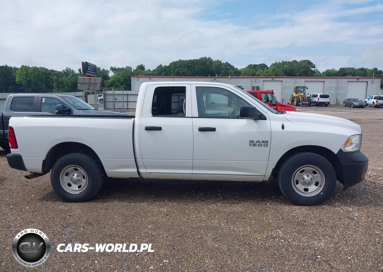 2018 Ram 1500 Tradesman 4X2 6'4 Box VIN:1C6RR6FGXJS279796 - 13