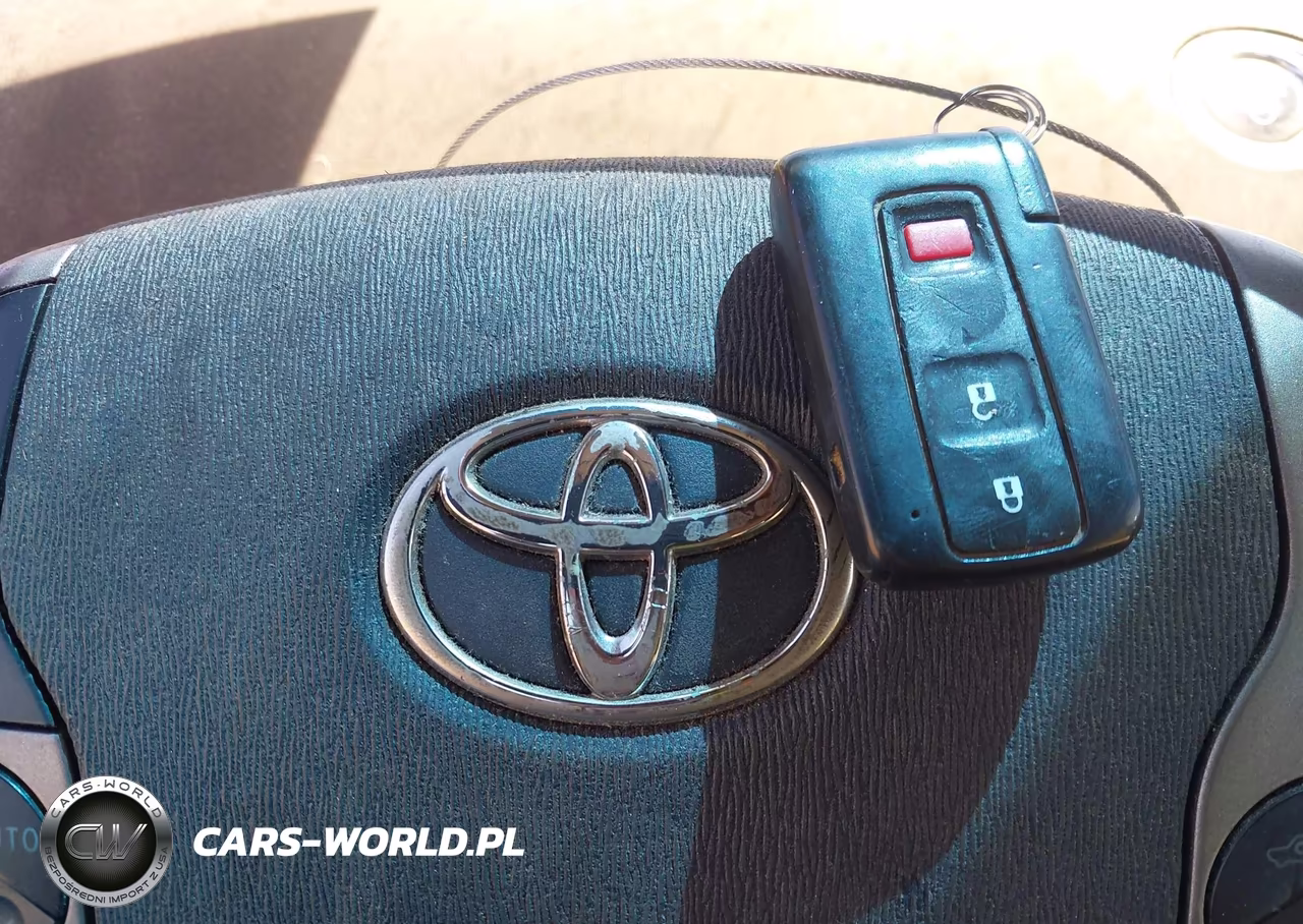 2007 Toyota Prius VIN:JTDKB20U977652750 - 11