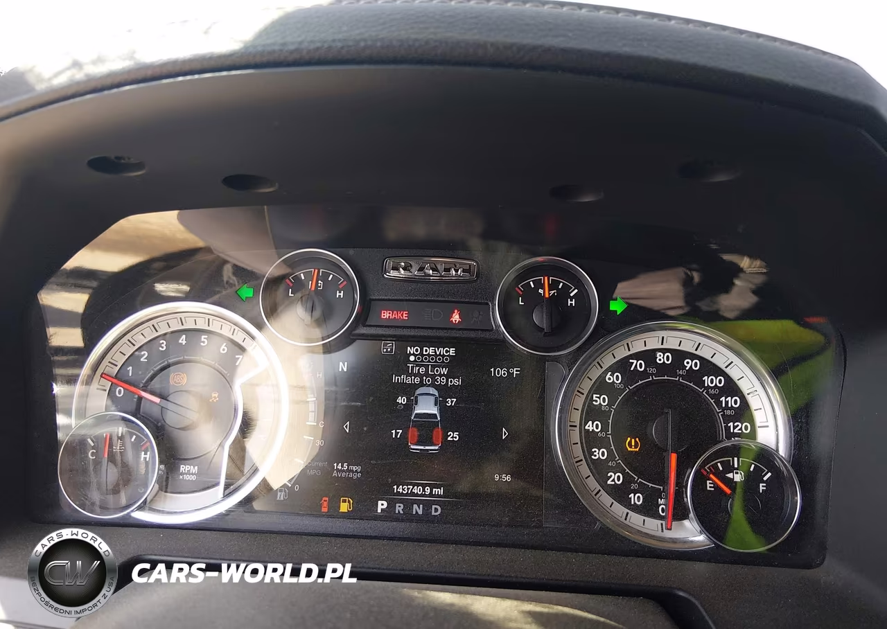 2016 Ram 1500 Laramie VIN:1C6RR7NT3GS411052 - 7