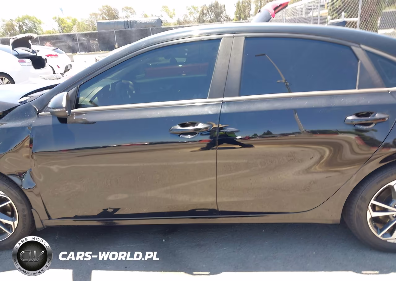 2023 Kia Forte Lxs VIN:3KPF24AD5PE579551 - 15