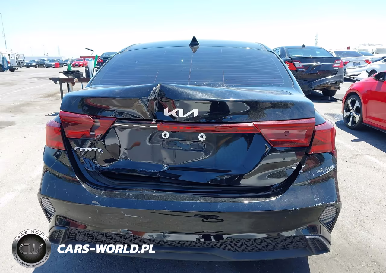 2023 Kia Forte Lxs VIN:3KPF24AD5PE579551 - 17