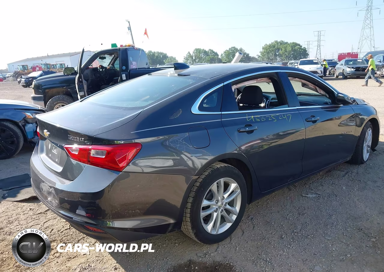 2017 Chevrolet Malibu 1Lt VIN:1G1ZE5ST8HF124306 - 4