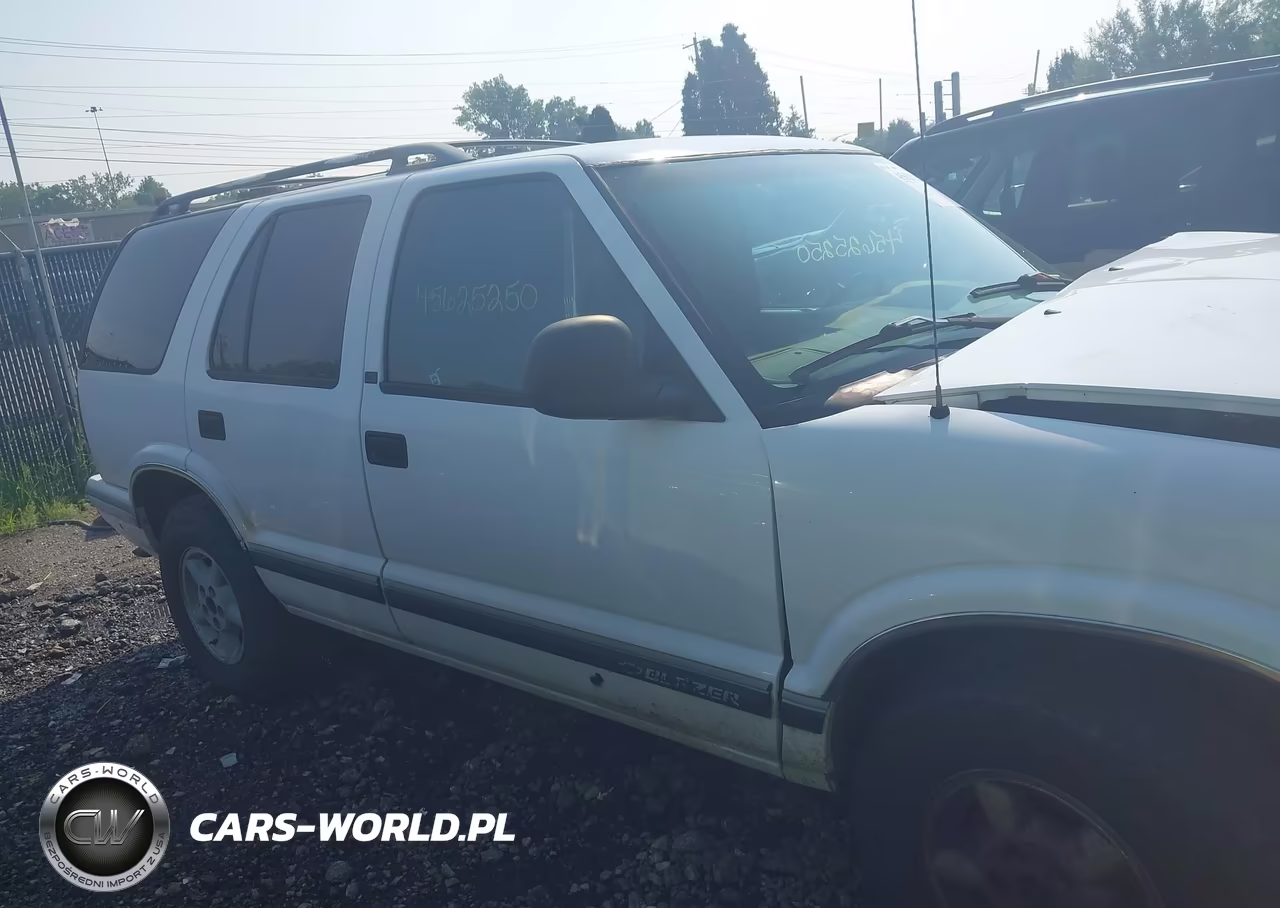 1996 Chevrolet Blazer VIN:1GNDT13WXT2232460 - 13