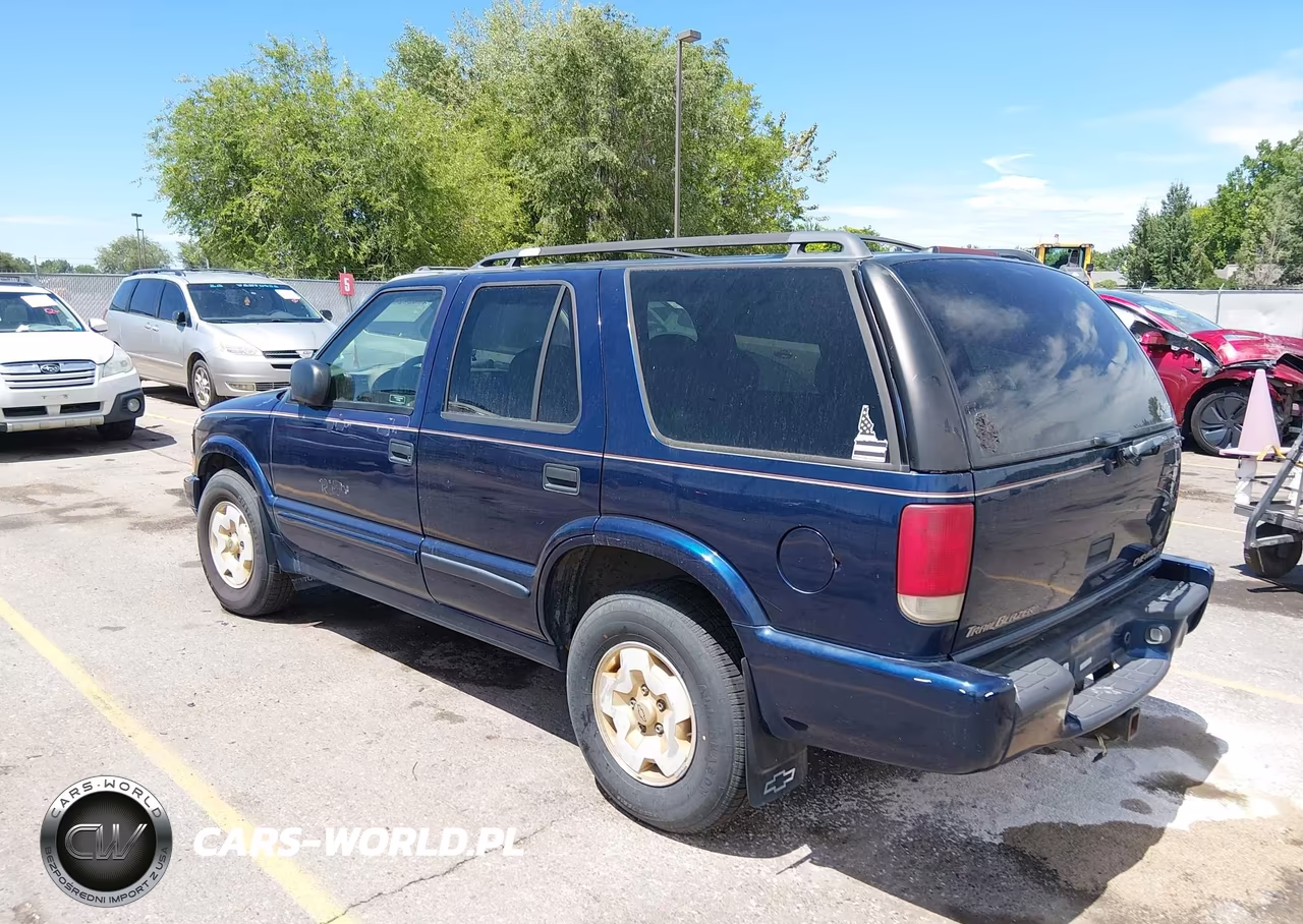 2000 Chevrolet Blazer VIN:1GNDT13W3Y2156426 - 3