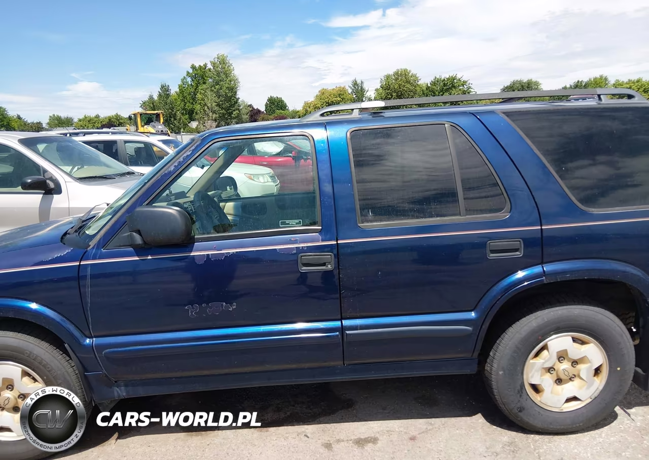 2000 Chevrolet Blazer VIN:1GNDT13W3Y2156426 - 6